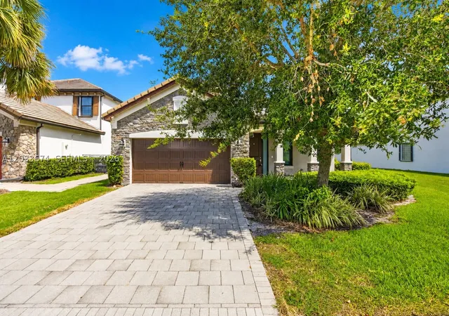 Homes for sale in Lake Worth, FL | 5836 Sandbirch Way, Lake Worth, FL 33463 | MLS# A12033674