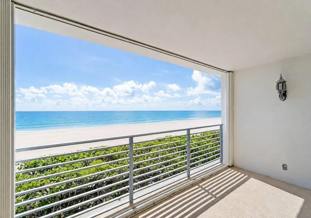 Homes for sale in Juno Beach, FL | 900 Ocean Dr #106, Juno Beach, FL 33408 | MLS# B26039640