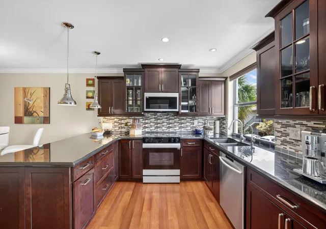 2nd image of 3000 Ne 8th Ter #B4, Wilton Manors, FL 33334 | MLS# B26039670