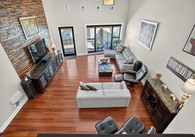 3rd image of 3000 Ne 8Th Ter #B4, Wilton Manors, FL 33334 | MLS# B26039670