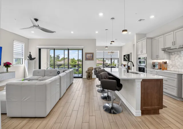 3rd image of 21956 Canadensis Cir, Boca Raton, FL 33428