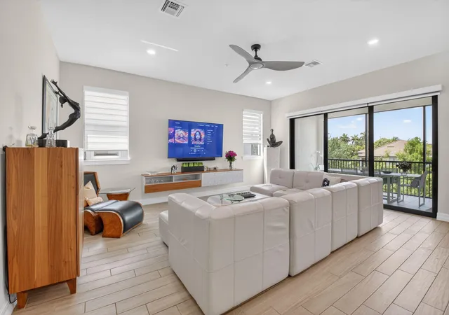 4th image of 21956 Canadensis Cir, Boca Raton, FL 33428