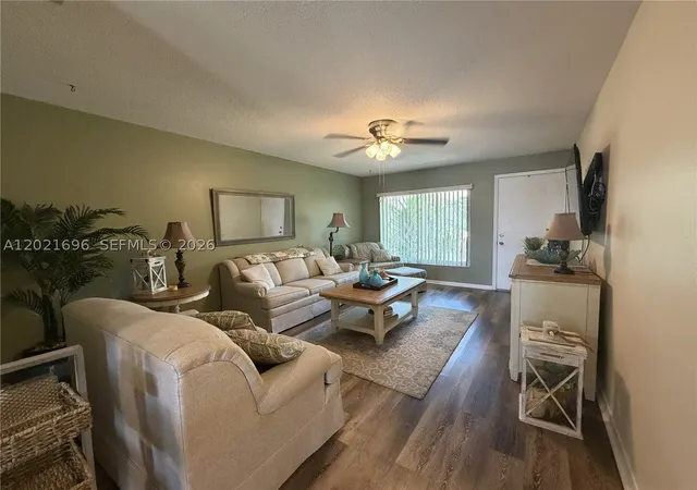 Homes for sale in Avon Park, FL | 204 S Anoka Avenue, Avon Park, FL 33825 | MLS# A12021696