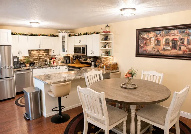4th image of 2589 Garden #2589, Hollywood, FL 33026 | MLS# A12035287