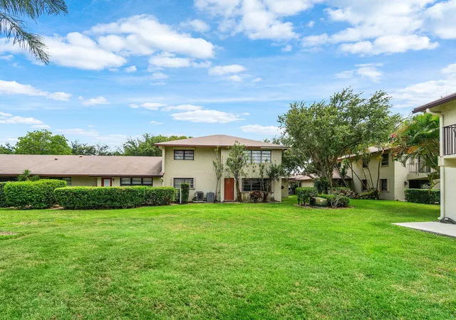 2nd image of 1779 NE 39th Ct, Pompano Beach, FL 33064