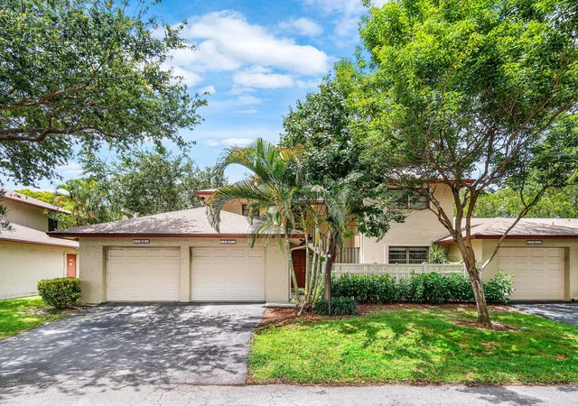 3rd image of 1779 NE 39th Ct, Pompano Beach, FL 33064