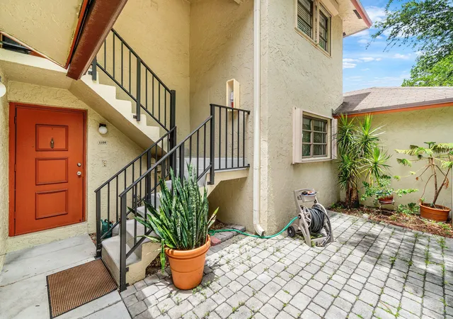 5th image of 1779 NE 39th Ct, Pompano Beach, FL 33064