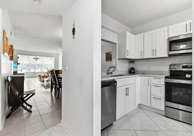 5th image of 2860 Sw 22Nd Ave, Delray Beach, FL 33445