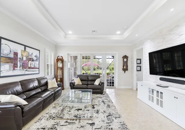 Homes for sale in Parkland, FL | 8240 Nw 120Th Wy, Parkland, FL 33076 | MLS# B26039819