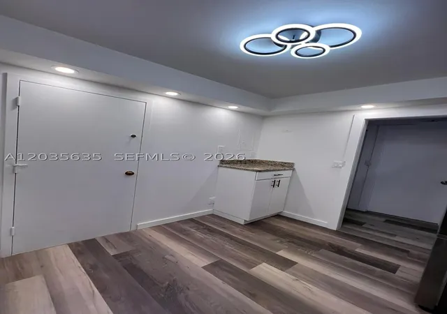 3rd image of 3800 S Ocean Dr #1808, Hollywood, FL 33019 | MLS# A12035635