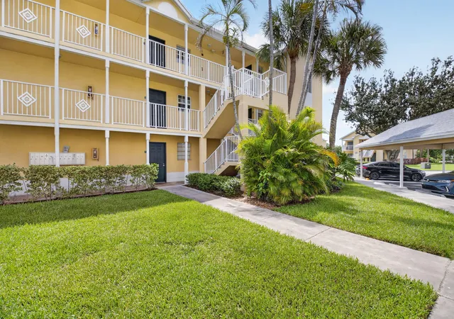 Homes for sale in Boca Raton, FL | 6339 La Costa Dr #D, Boca Raton, FL 33433 | MLS# B26039940