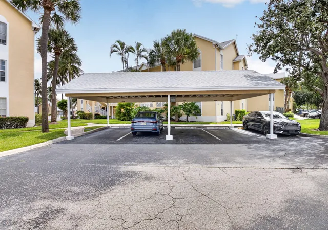 Homes for sale in Boca Raton, FL | 6339 La Costa Dr #D, Boca Raton, FL 33433 | MLS# B26039940