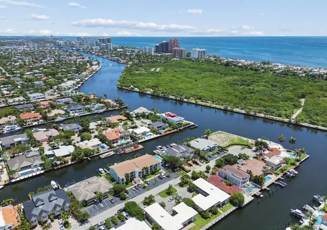 Homes for sale in Fort Lauderdale, FL | 2751 Ne 15th Street, Fort Lauderdale, FL 33304 | Houzeo