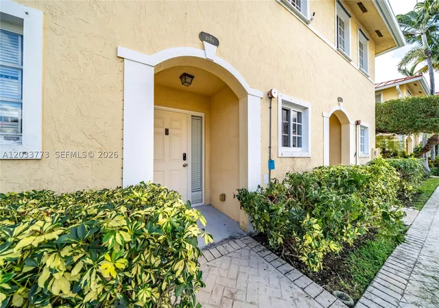 2nd image of 2040 NE 167 Th, North Miami Beach, FL 33162
