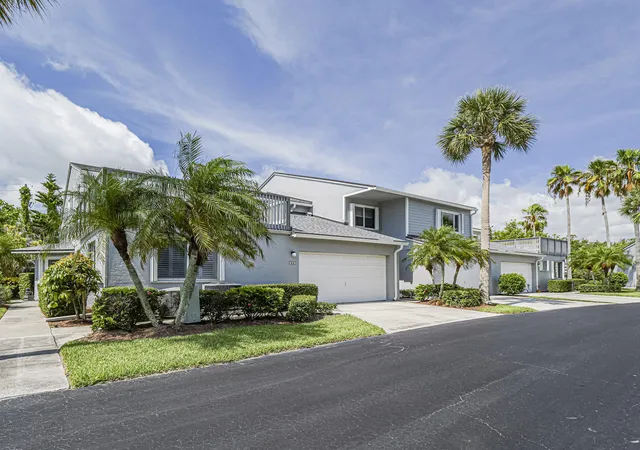 3rd image of 4949 N Hwy A1A #142, Fort Pierce, FL 34949 | MLS# B26040045