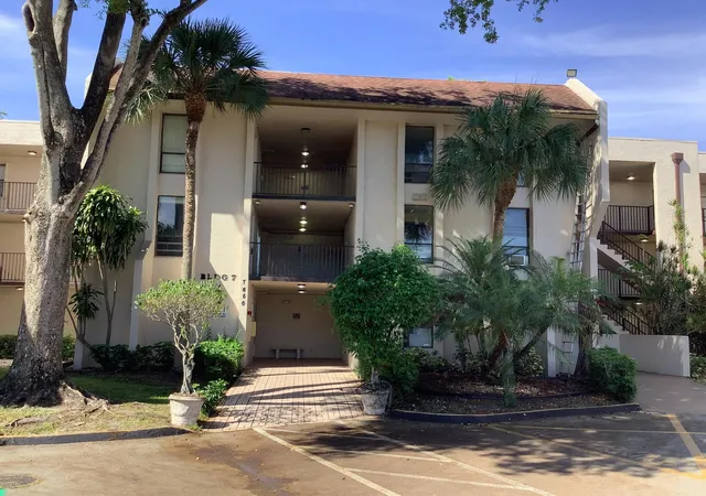 Homes for sale in Tamarac, FL | 7650 W Mcnab Rd #308, Tamarac, FL 33321 | MLS# B26040061
