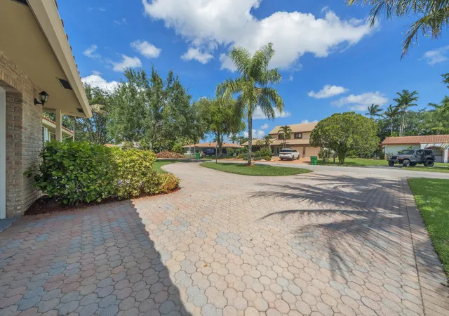 Homes for sale in Coral Springs, FL | 3860 Nw 100Th Ave, Coral Springs, FL 33065 | MLS# B26040091