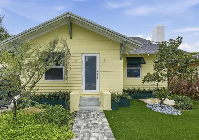 2nd image of 216 Ne 23rd Ave, Pompano Beach, FL 33062 | MLS# B26040098