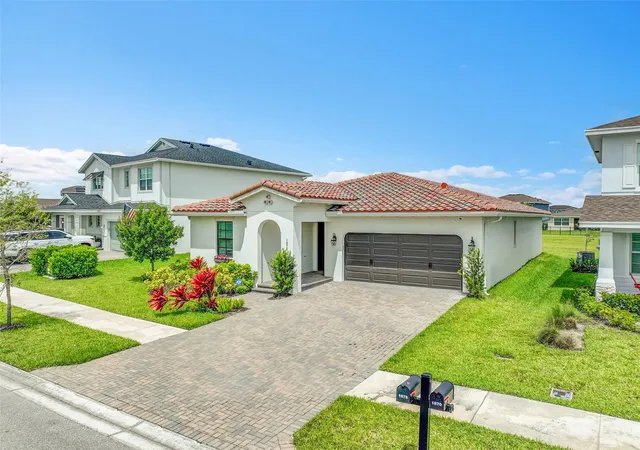3rd image of 1878 Wandering Willow Wy, Loxahatchee, FL 33470 | MLS# B26040145