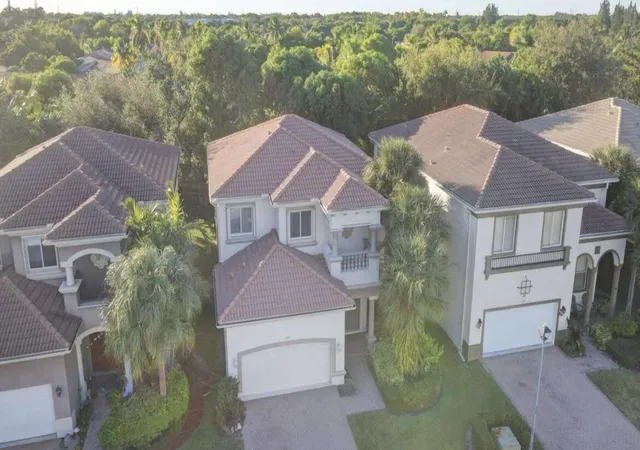 Homes for sale in Boynton Beach, FL | 1025 Grove Park Cir, Boynton Beach, FL 33436 | MLS# B26040170