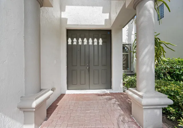 Homes for sale in Boynton Beach, FL | 1025 Grove Park Cir, Boynton Beach, FL 33436 | MLS# B26040170