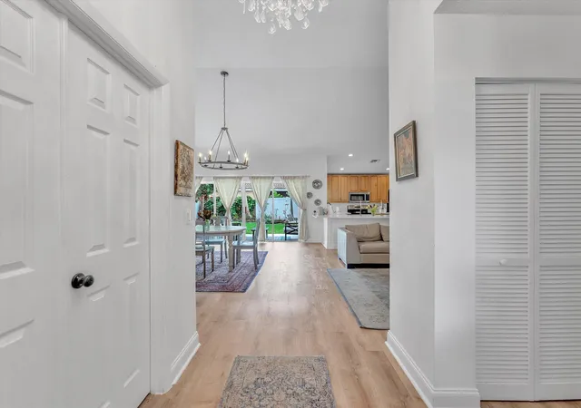 Homes for sale in Palm Beach Gardens, FL | 1097 Roble Wy, Palm Beach Gardens, FL 33410 | MLS# B26040213