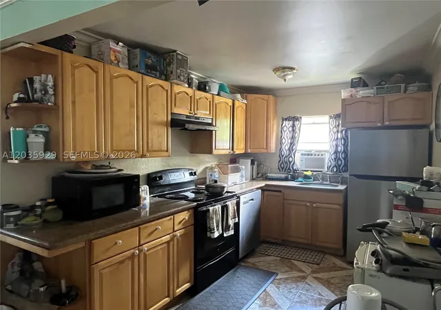 5th image of 314 Sw 79Th Way, North Lauderdale, FL 33068 | MLS# A12035929