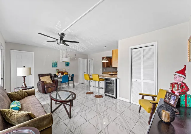 Homes for sale in Fort Lauderdale, FL | 1045 Se 15Th St #13d, Fort Lauderdale, FL 33316 | MLS# B26040317