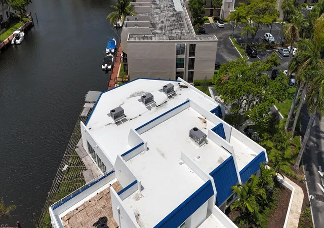 2nd image of 1 Royal Palm Wy, Boca Raton, FL 33432