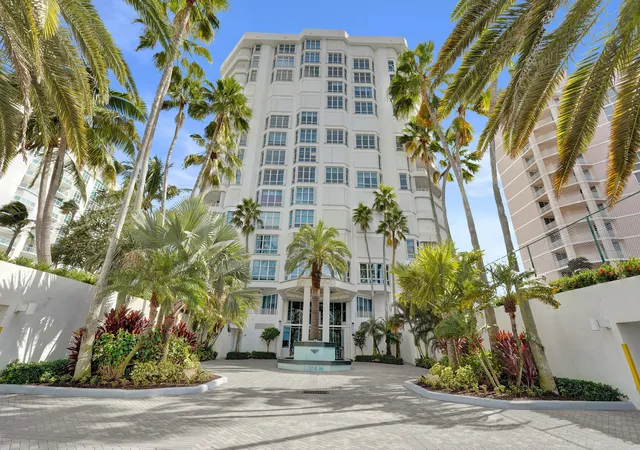 Homes for sale in Lauderdale By The Sea, FL | 1440 S Ocean Blvd #12a, Lauderdale By The Sea, FL 33062 | MLS# B26040370