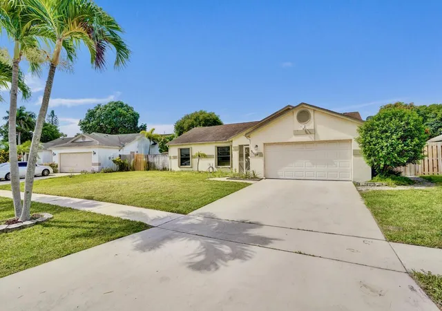 4th image of 54 Cedar Cir, Boynton Beach, FL 33436 | MLS# B26040392