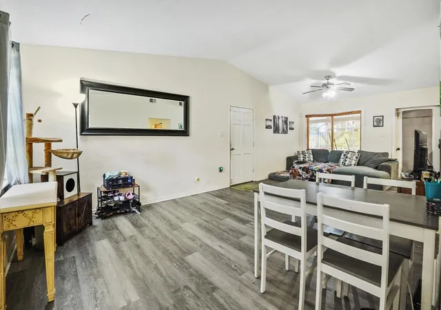 4th image of 203 E Easy St, Fort Pierce, FL 34982 | MLS# B26040404