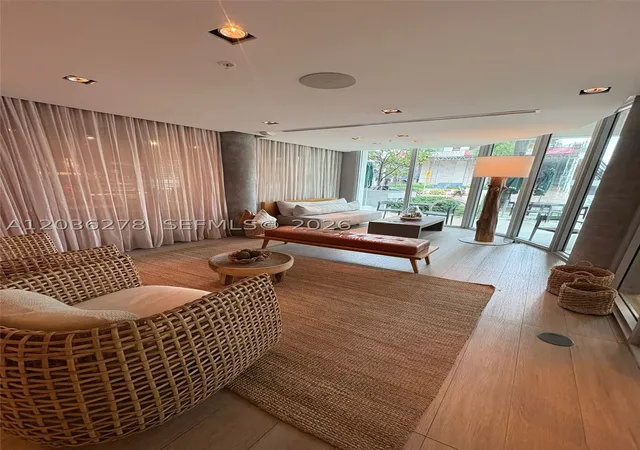 Listing Photo 3 - Condo for sale in building located at 6080 Collins Ave, Miami Beach, FL 33140 - Unit #506
