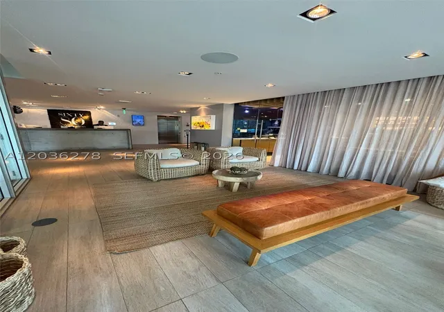 Listing Photo 4 - Condo for sale in building located at 6080 Collins Ave, Miami Beach, FL 33140 - Unit #506