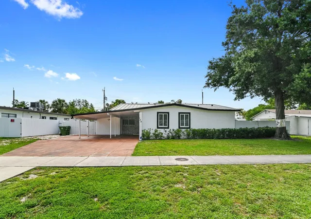 1st image of 124 Davis Rd, Palm Springs, FL 33461 | MLS# B26040441