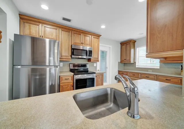 Homes for sale in Boynton Beach, FL | 714 Sw 16Th St, Boynton Beach, FL 33426 | MLS# B26040503