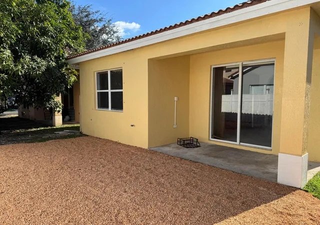 Homes for sale in Homestead, FL | 3977 Ne 11th Dr, Homestead, FL 33033 | MLS# B26040660