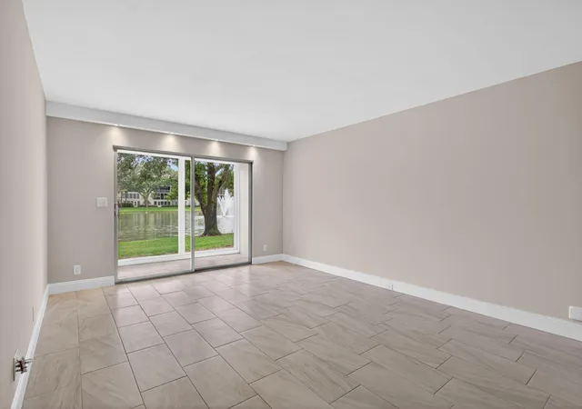 5th image of 2202 Lucaya Bend, Coconut Creek, FL 33066
