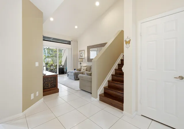 3rd image of 5616 Nw 127Th Ter, Coral Springs, FL 33076 | MLS# B26040687
