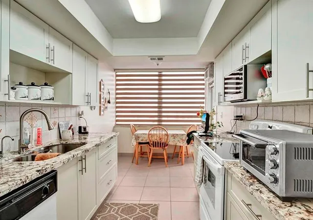 2nd image of 18031 Biscayne Blvd #1004, Aventura, FL 33160 | MLS# B26040701