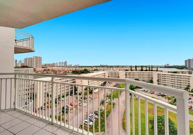 5th image of 18031 Biscayne Blvd #1004, Aventura, FL 33160 | MLS# B26040701
