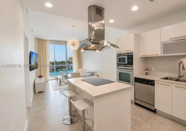Homes for sale in North Bay Village, FL | 7930 East Dr #506, North Bay Village, FL 33141 | MLS# A12036709