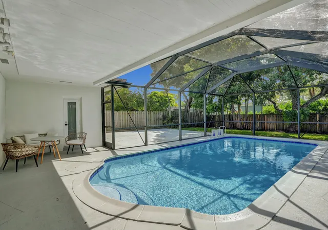 Homes for sale in Hollywood, FL | 2030 N 54th Ave, Hollywood, FL 33021 | MLS# B26040748