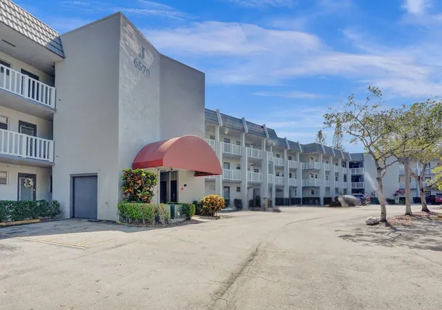 Homes for sale in Margate, FL | 6570 Royal Palm Blvd #210j, Margate, FL 33063 | MLS# B26040759