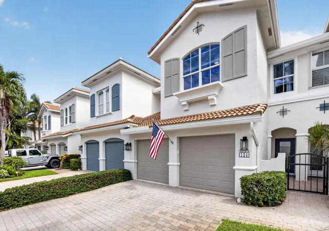 2nd image of 124 Las Brisas Cir, Hypoluxo, FL 33462 | MLS# B26040757