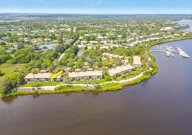 4th image of 2570 Nw Seagrass Dr #3a, Palm City, FL 34990 | MLS# B26040781