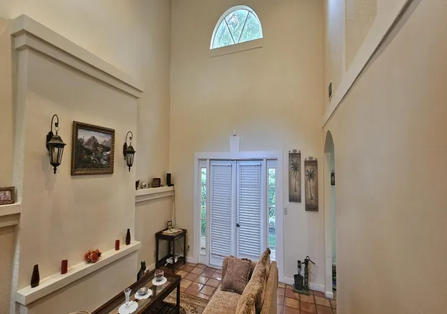 4th image of 11453 Lakeview Dr, Coral Springs, FL 33071