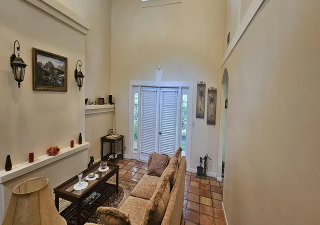 5th image of 11453 Lakeview Dr, Coral Springs, FL 33071
