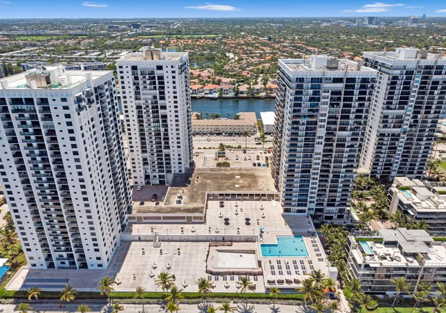 Homes for sale in Aventura, FL | 3701 N Country Club Drive, Aventura, FL 33180 | Houzeo