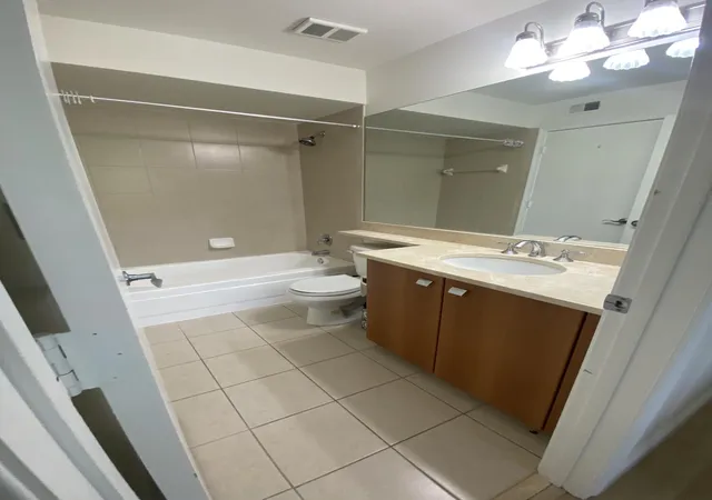 14th image of 1020 Crystal Wy #H, Delray Beach, FL 33444 | MLS# B26040861